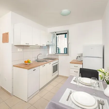 Adventure Apartman *