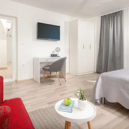 Adventure 아파트 *